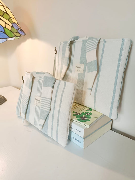 Funda acolchada para libros / agendas con asa - rayas verde agua