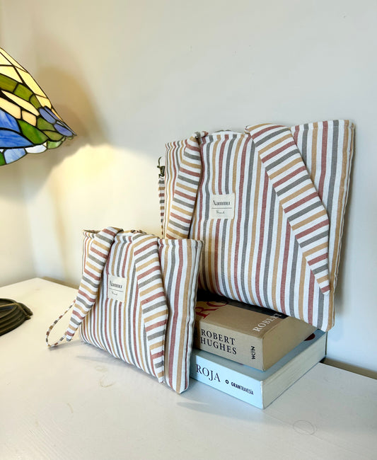Funda acolchada con asa para libros / agendas - rayas tonos tierra