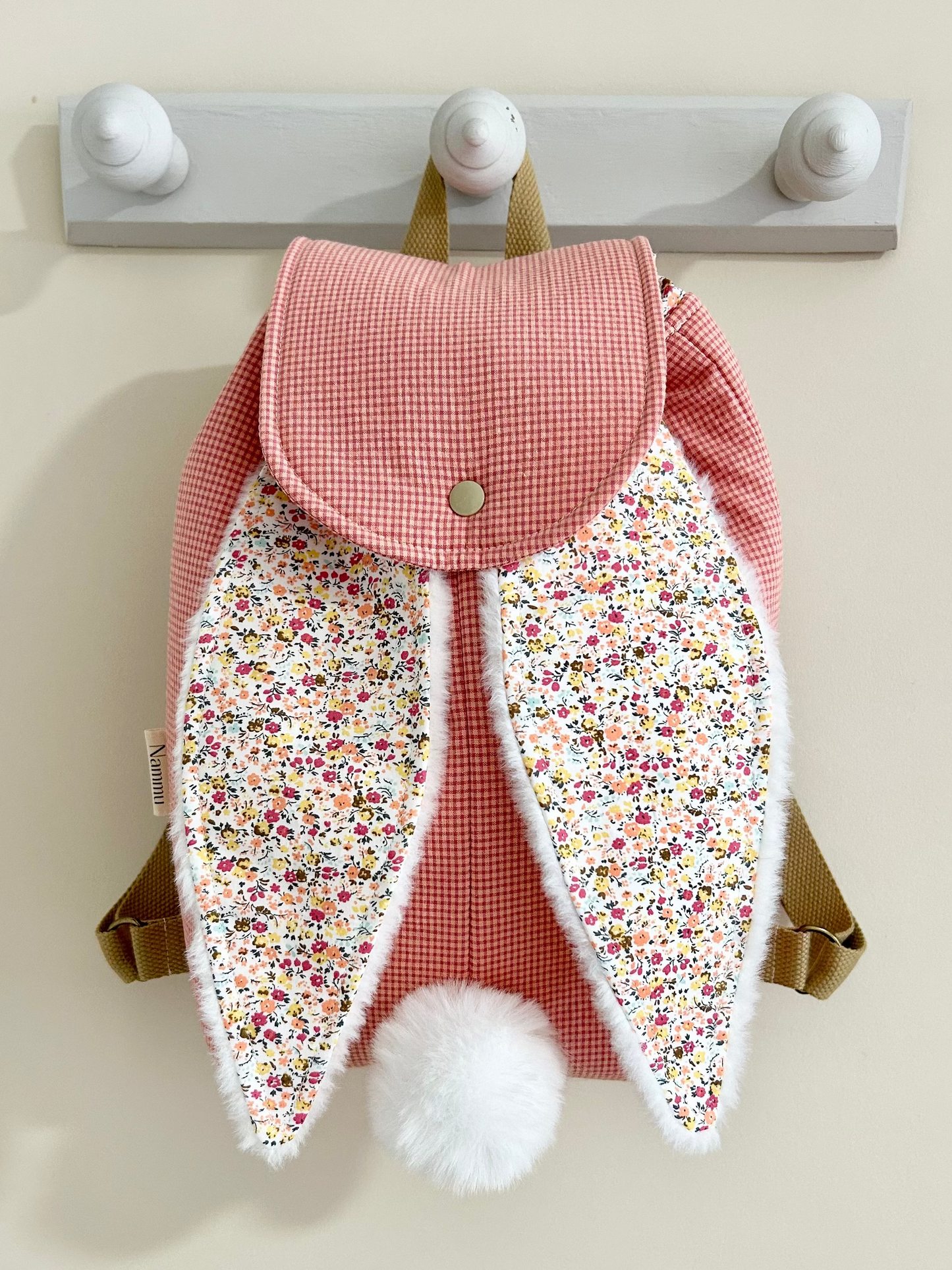 Mochila infantil conejito - Cuadros Vichy rosa y flores.