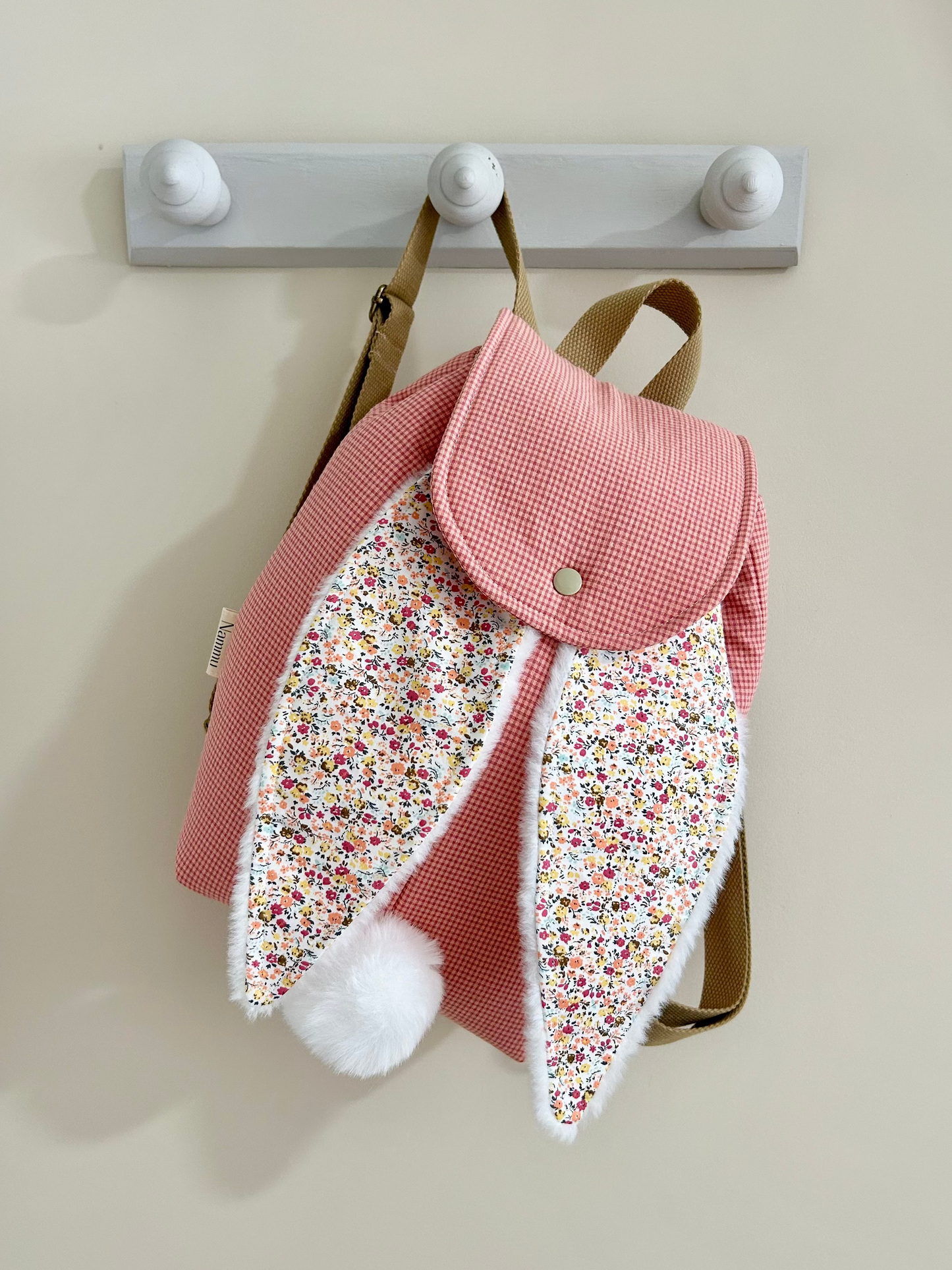 Mochila infantil conejito - Cuadros Vichy rosa y flores.