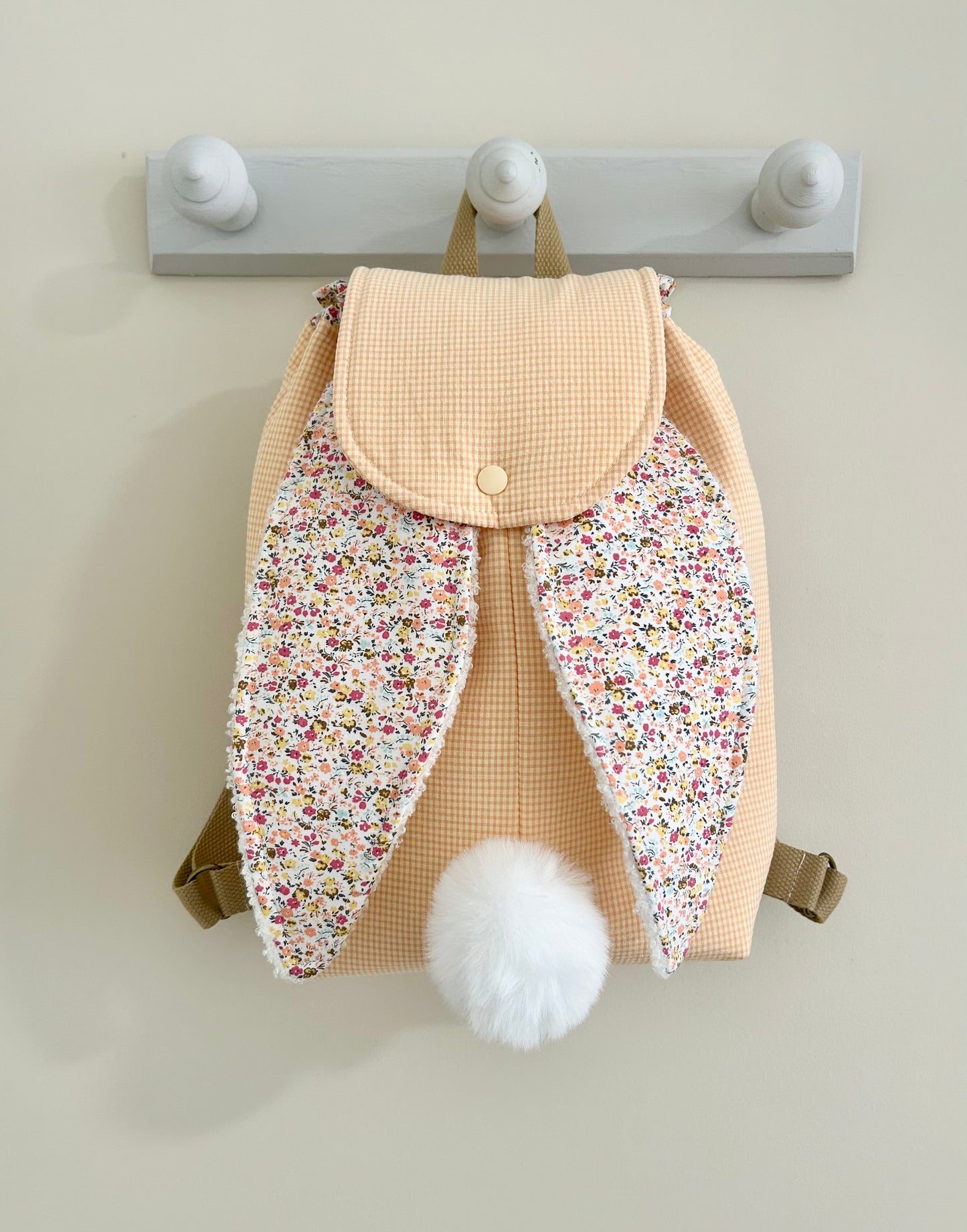 Mochila infantil conejito - Cuadros Vichy Amarillo y flores.
